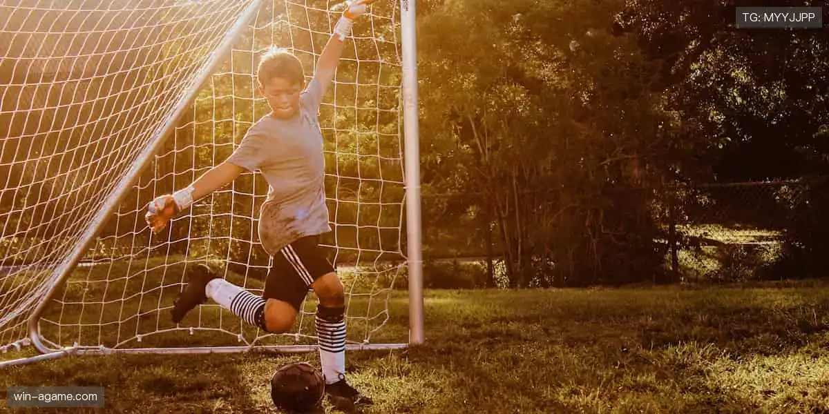 📱 指尖轻点，赛事同步全球！🌍